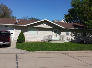 650 C St, Utica, NE 68456