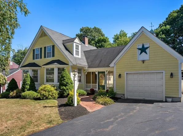 3 Calvin Dr, Milford, MA 01757