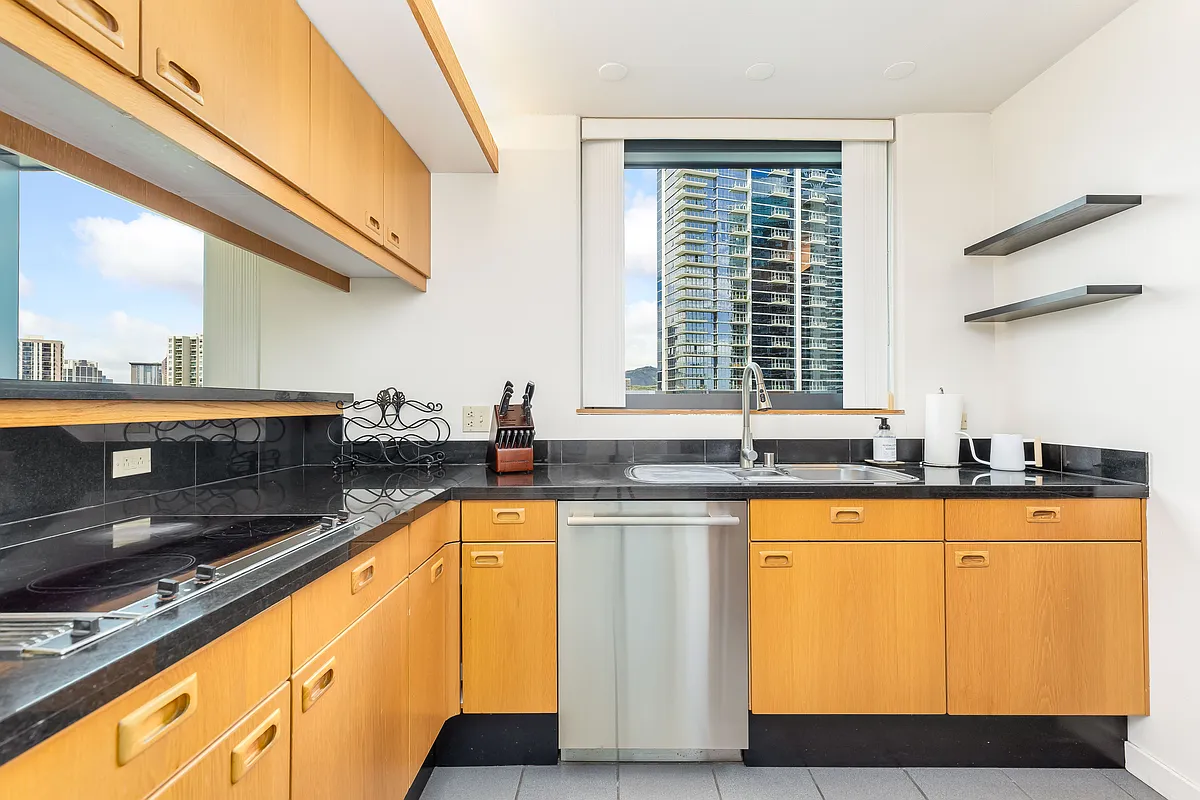 Building Photo - 1330 Ala Moana Blvd #1308