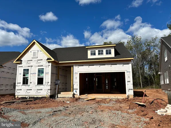 12516 Cavalier Forest Ct, Bristow, VA 20136