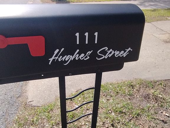 4th image of 111 Hughes St