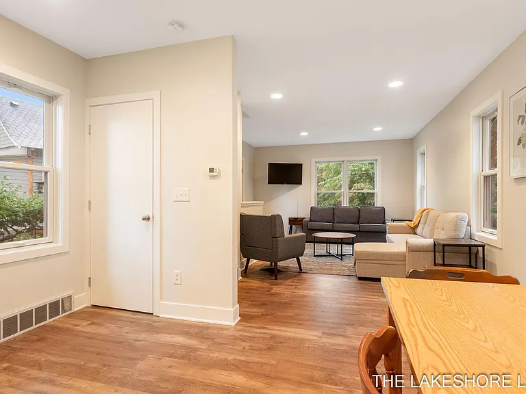 2341 Fern Walk — Photo 18