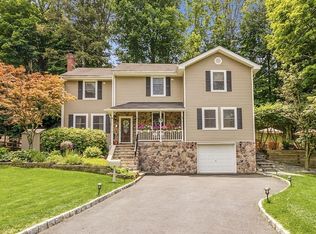 101 Mill Rd, Morris Plains, NJ 07950