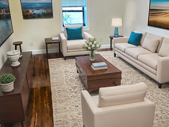 374 Summit Avenue image 10 of 18