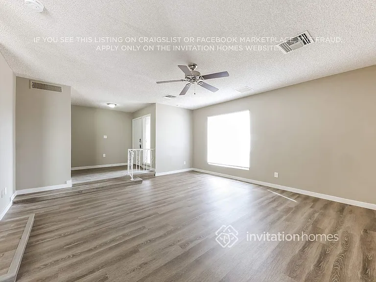 3751 W Shangri La Rd — Photo 4