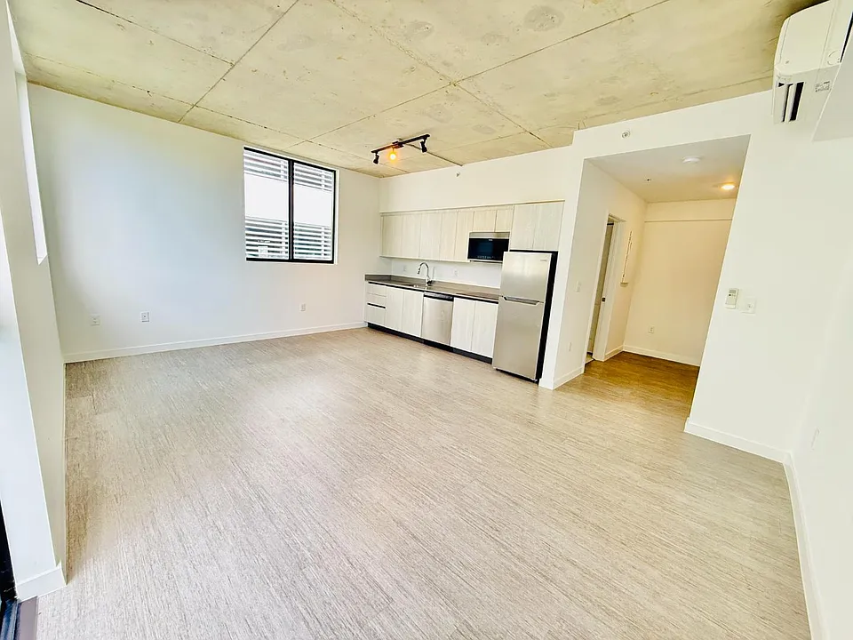 726 NW 3rd St #209