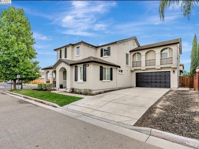 1052 Moss Ln, Lathrop, CA, 95330