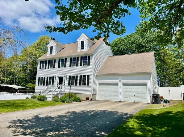 46 Russett Hill Rd, Haverhill, MA 01830