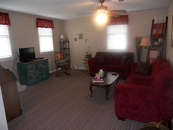 2nd image of 210 Turek St