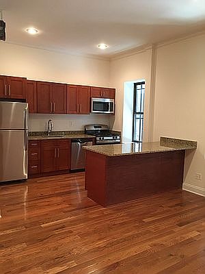 4th image of 3900 Broadway #1A