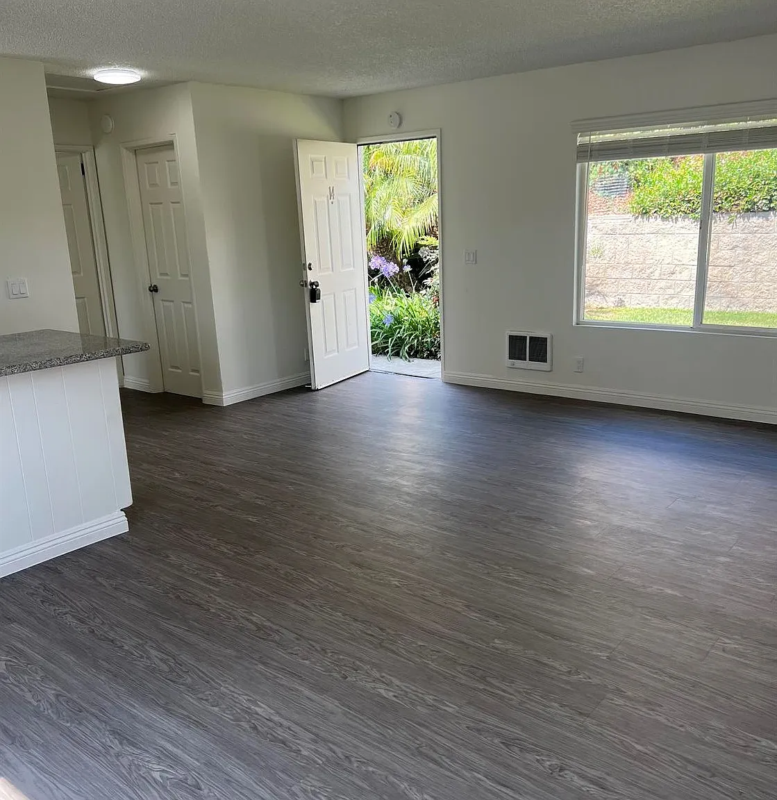 Greenbrier Apartments — Photo 3