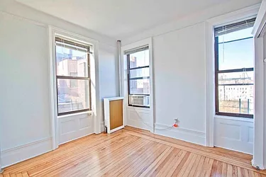 Rented by ROOM Real Estate