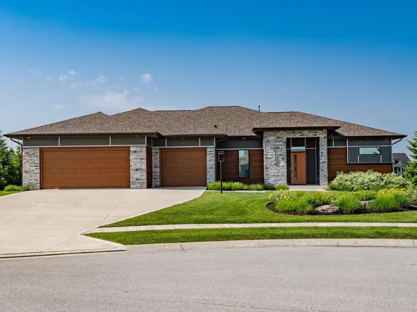 15261 Wrigley Ct, Fort Wayne, IN 46814