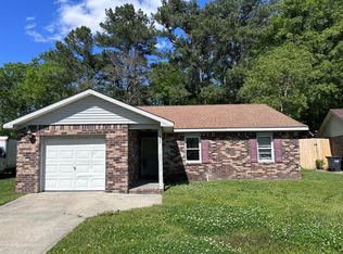 104 Aberdeen Ct, Summerville, SC 29486