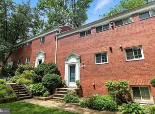 1525 Mount Eagle Pl, Alexandria, VA 22302