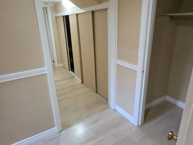 187 Septonne Ave #LOWER LEVEL — Photo 14
