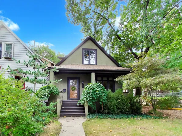 1957 W Morse Ave, Chicago, IL 60626