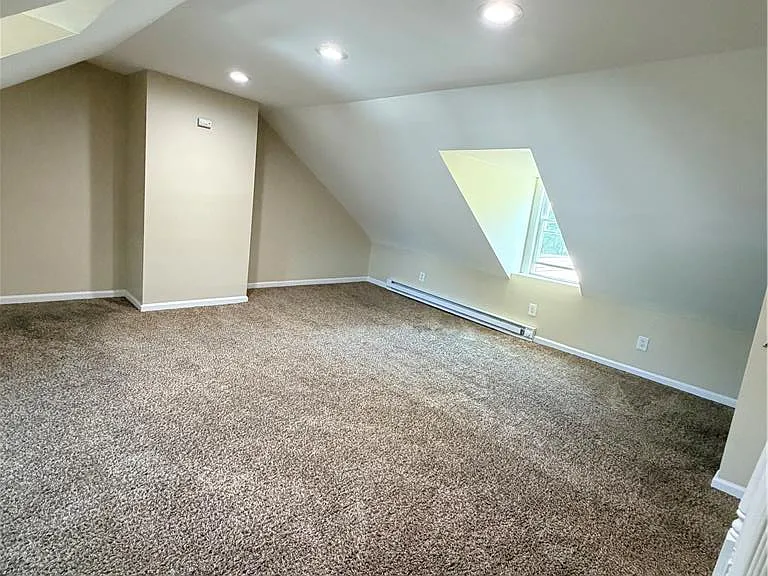 718 Ferry St — Photo 23