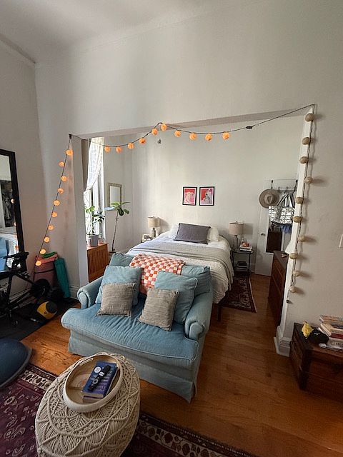 1st image of 263 W 70th St #2B