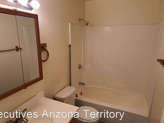 5th image of 915 S 4th Ave APT 3