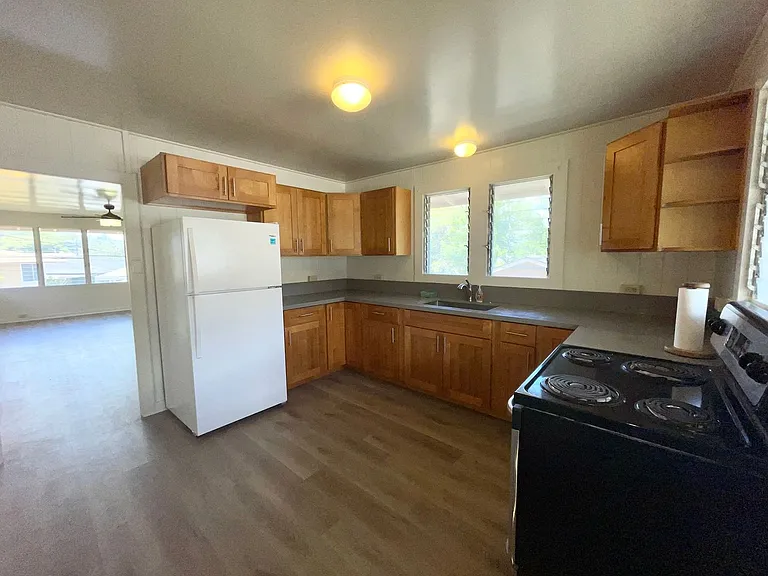 2530 Kalihi St — Photo 3