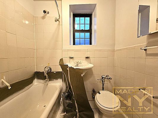 5th image of 3756 80th St APT 3c