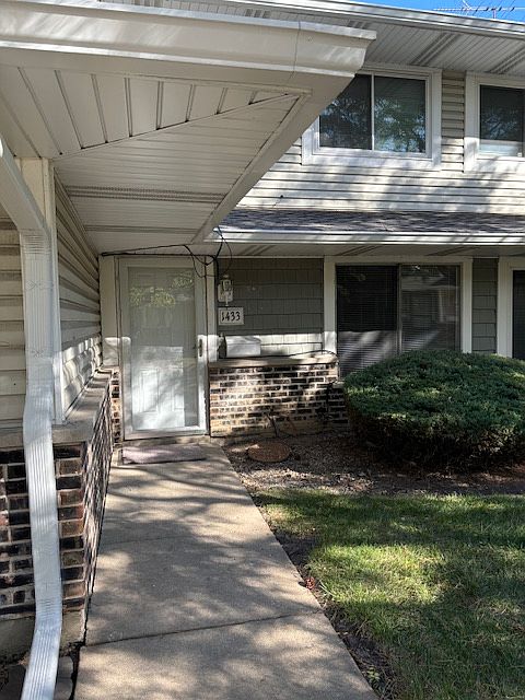 1st image of 1433 Bear Flag Dr
