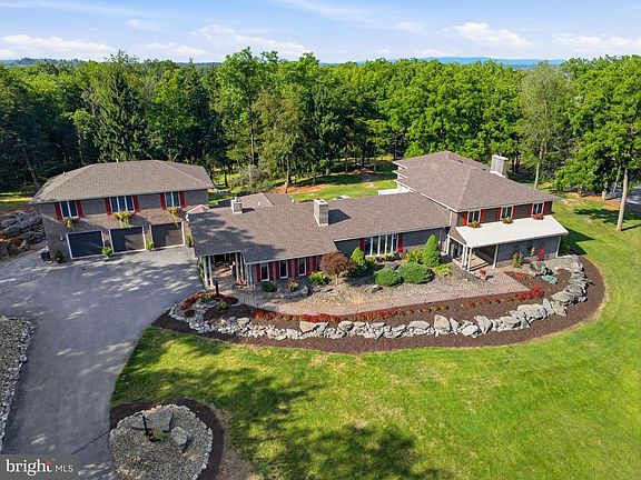 5th image of 686 Bowman Rd
