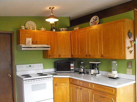 5th image of 227 E Highland Ave