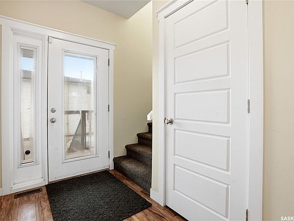 3rd image of UNIT 4-3960 7th AVENUE E