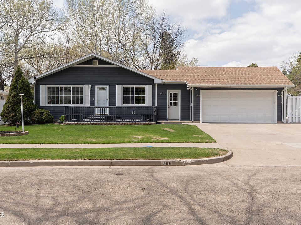 1st image of 908 Midway Dr