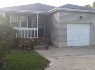 419 26th St, Dunbar, WV 25064