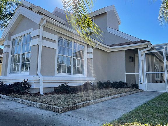 2nd image of 2514 Davenport Cir