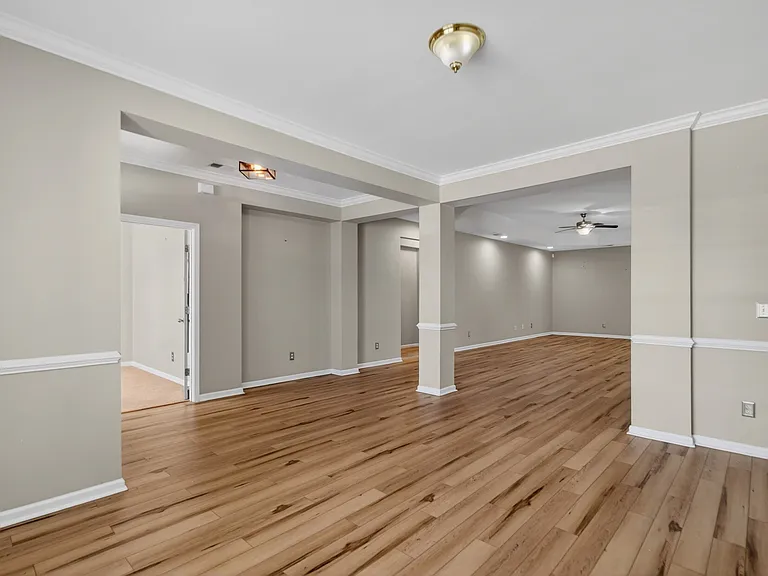508 Fellers Ct — Photo 8