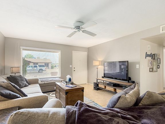 3rd image of 3402 E Campo Bello Dr