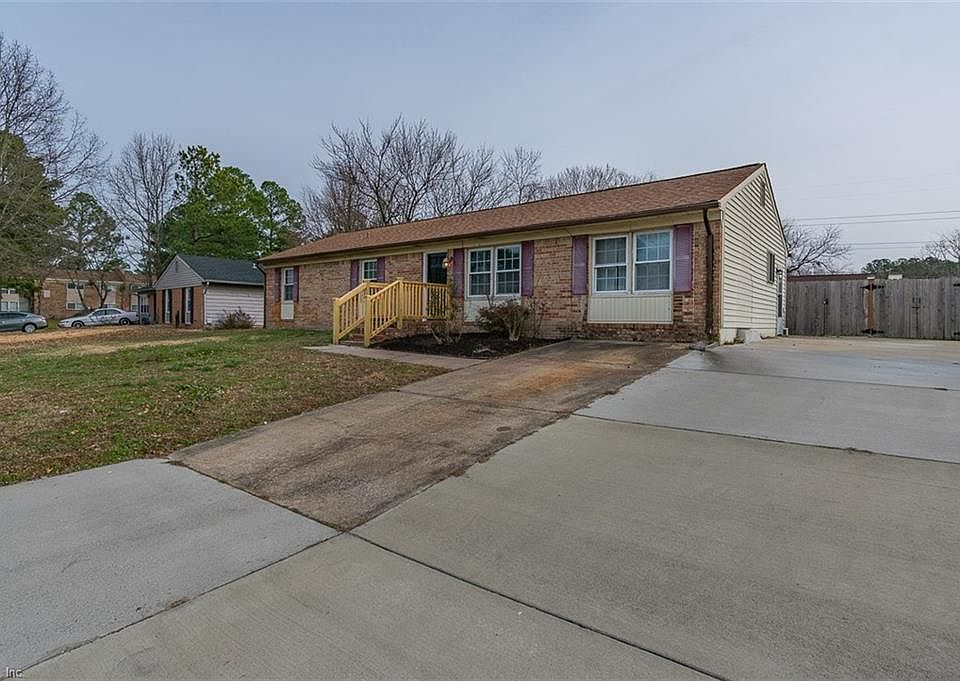 1st image of 3457 Saint Clair Dr