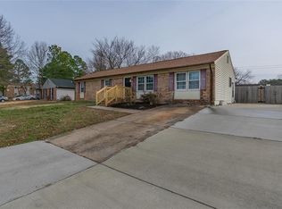 3457 Saint Clair Dr, Chesapeake, VA 23321