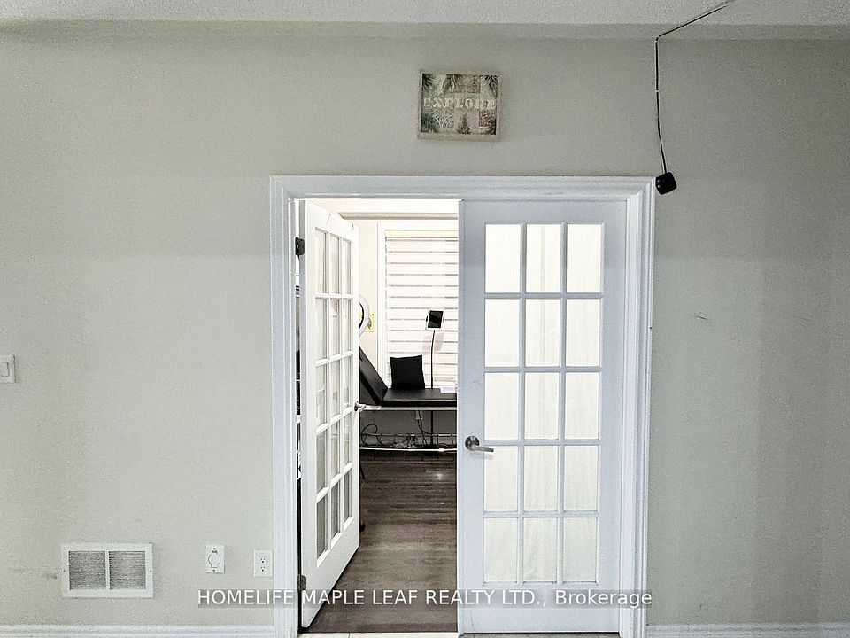 1st image of 8 Ricardo Rd