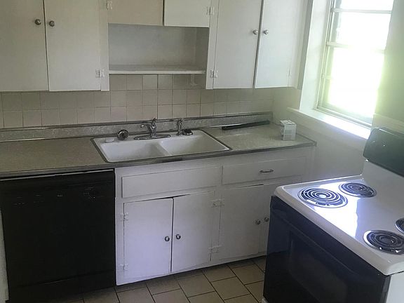 2nd image of 3106 Danville St