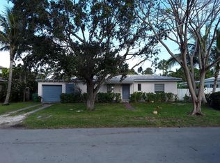 725 Myrtlewood Ln, Key Biscayne, FL 33149