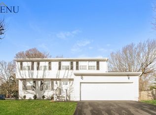326 Greenlee Dr, Indianapolis, IN
