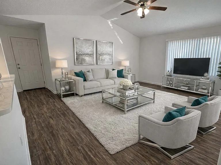The Waterford at Mandarin Apartments — Photo 46