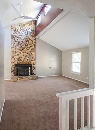 4th image of 8218 Park Vista Cres