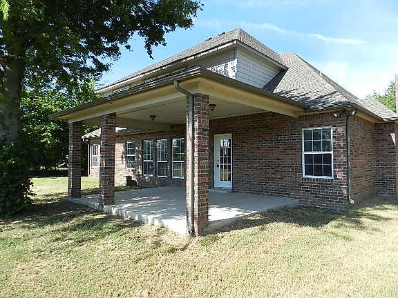 3rd image of 1819 N Owasso Ave