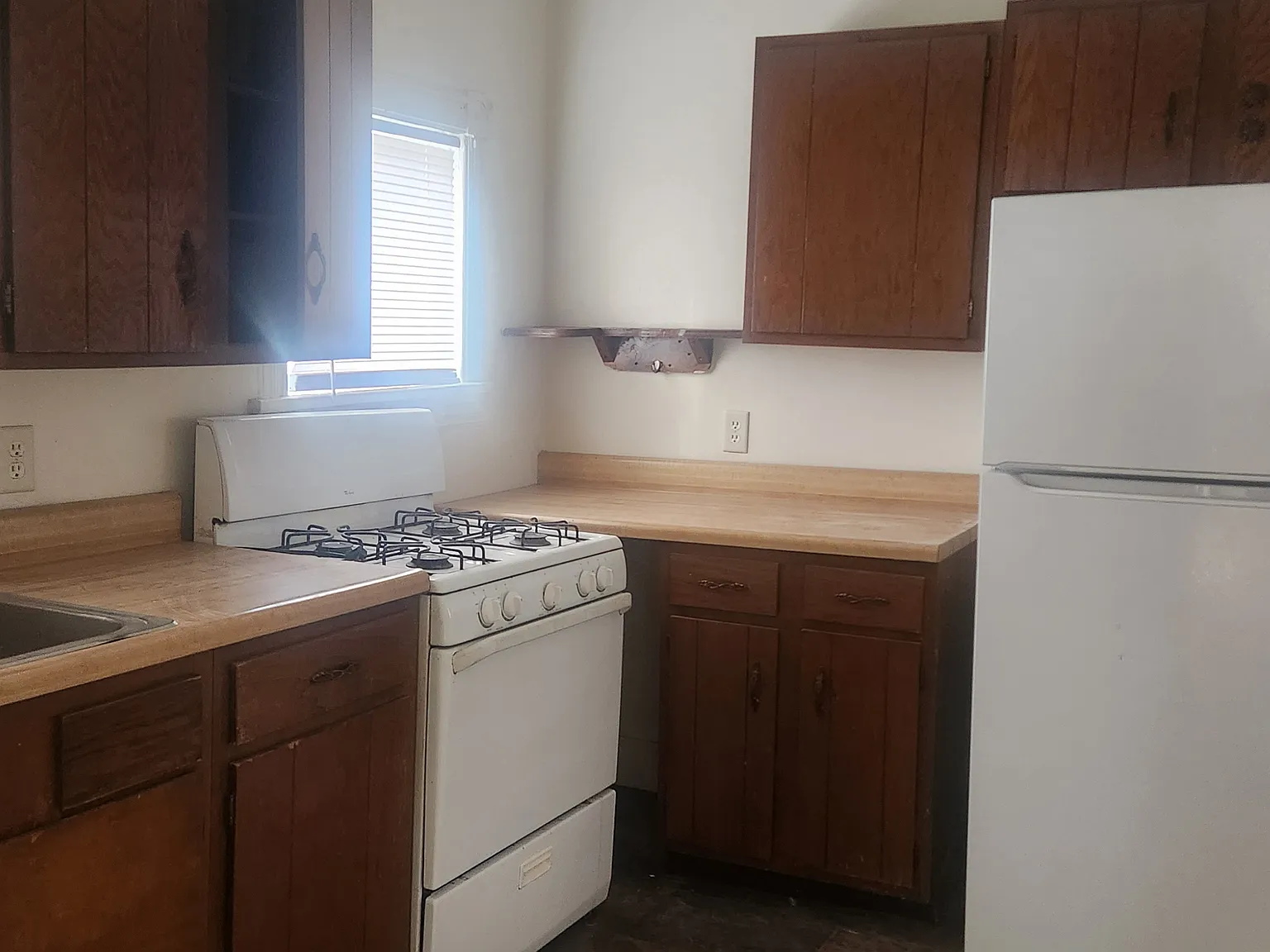 1834 Prospect St — Photo 3