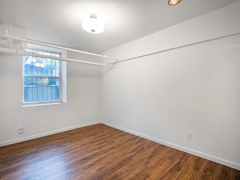 7812 Hudson Ave #1-B — Photo 12