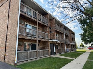 4643 Clyde Ave APT 3C, Lyons, IL