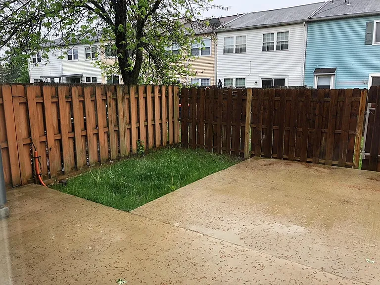 111 Jefferson Ct — Photo 13