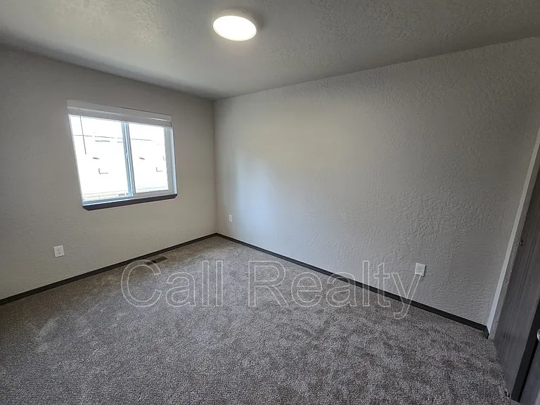 308 S Clinton Rd — Photo 13