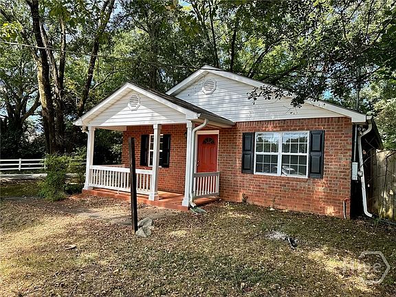 2nd image of 2206 S Lumpkin Street